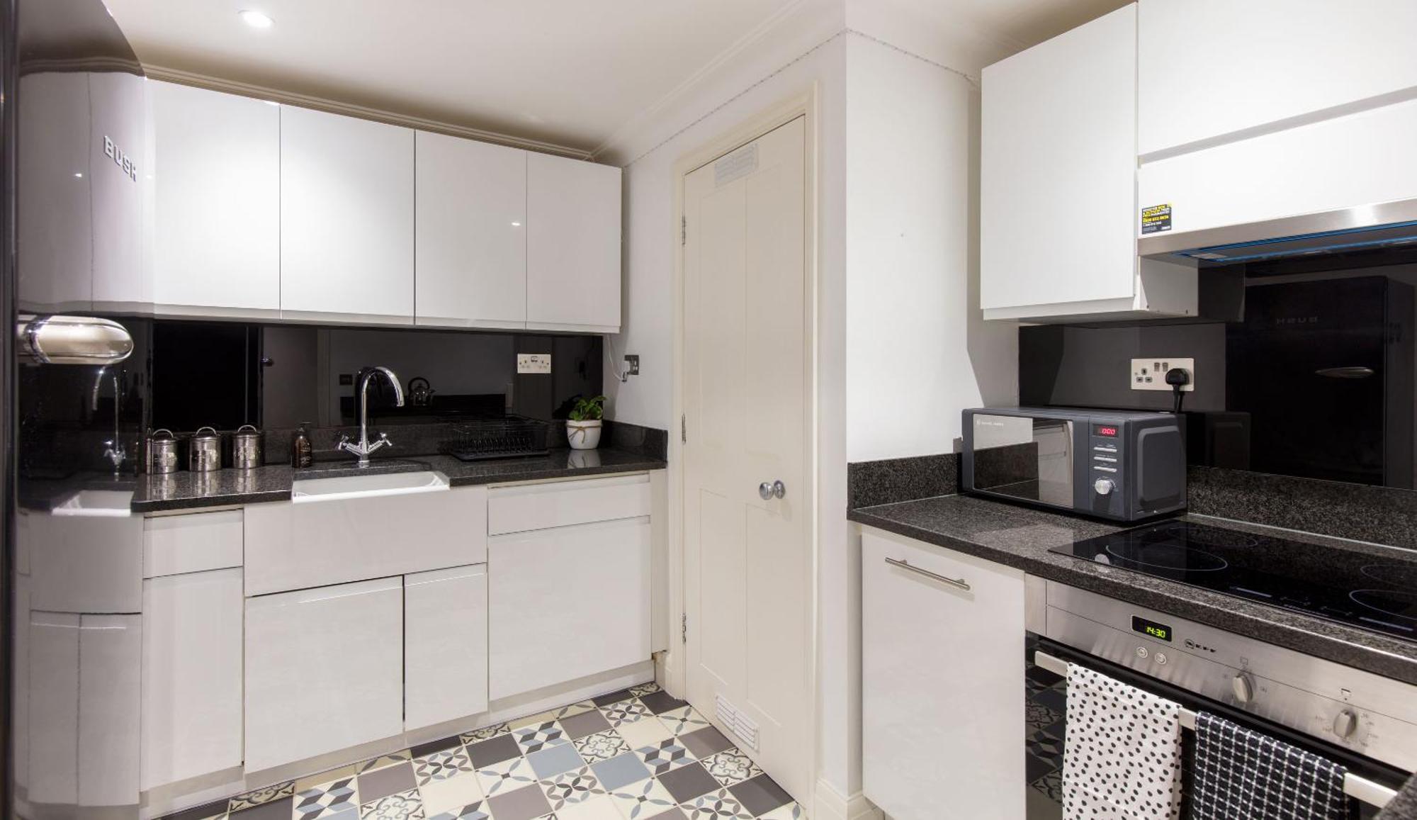 Spacious Quiet 4Bedrooms 6Beds House With Private Garage 5Min Walk To Paddington Station London Exterior photo